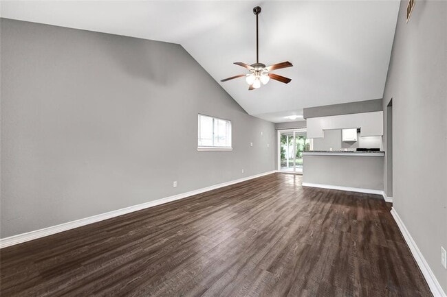 Building Photo - 10914 Twig Dr