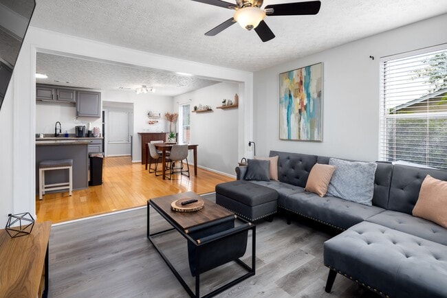Building Photo - 7716 Boulder Dr