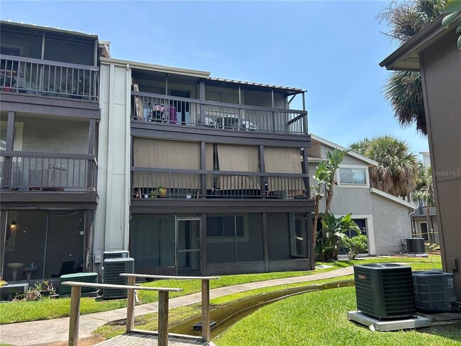 Building Photo - 6336 Newtown Cir