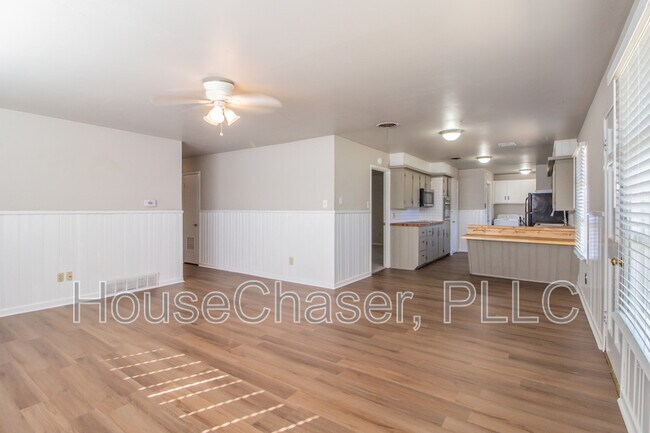 Building Photo - 4930 17th St