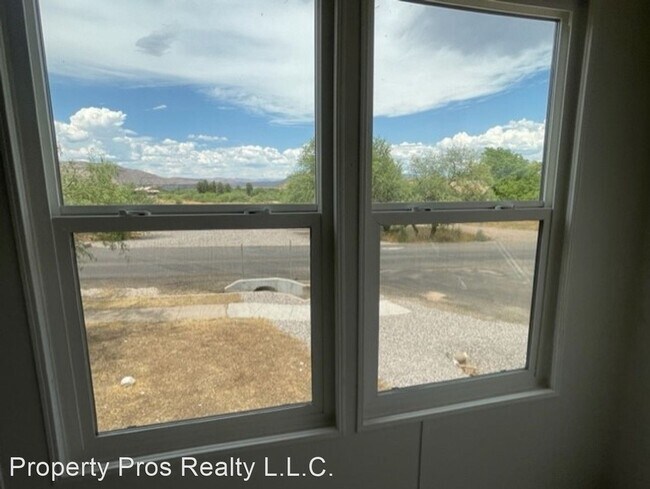 Foto del edificio - 2 br, 1 bath House - 409 Third North St.