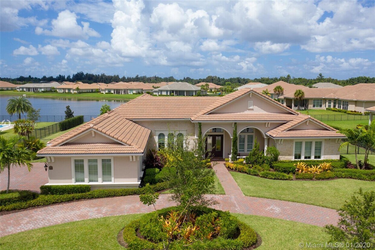Primary Photo - 4895 E Sterling Ranch Cir