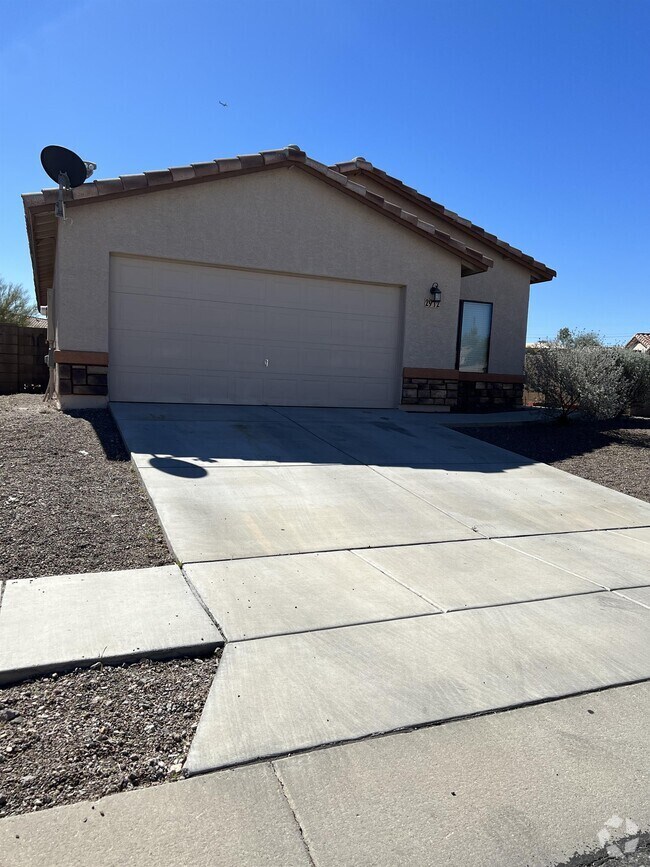 Building Photo - 2912 N Xochi Pilli Dr