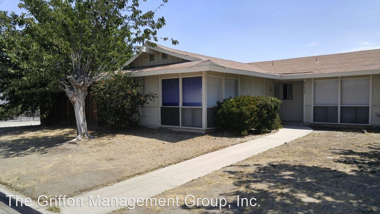 Foto principal - 2 br, 2 bath House - 25836 Dartmouth Avenue