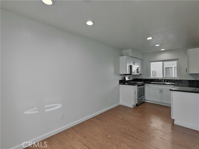 Building Photo - 1159 Linden Ave
