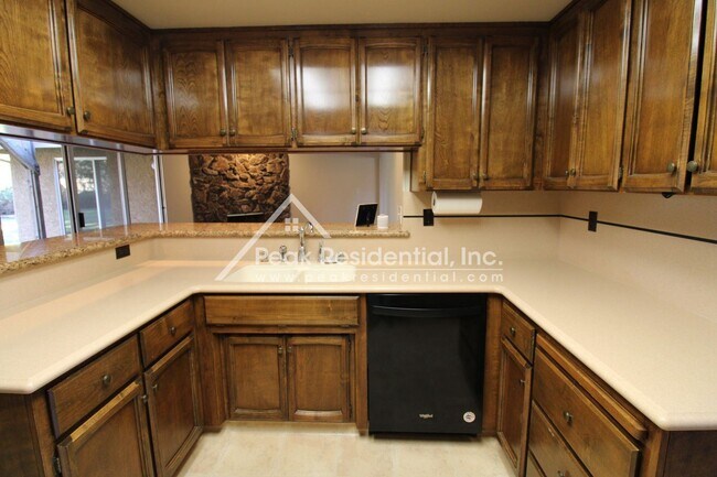 Building Photo - 3 br, 2 bath House - 282 Munroe Street