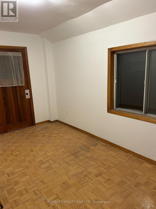 Building Photo - 1402 Kingston Rd