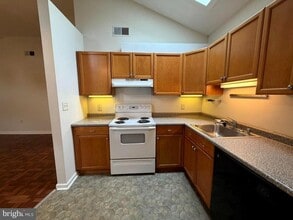 Building Photo - 1015 N Providence Rd Building Photo - 1015 N Providence Rd