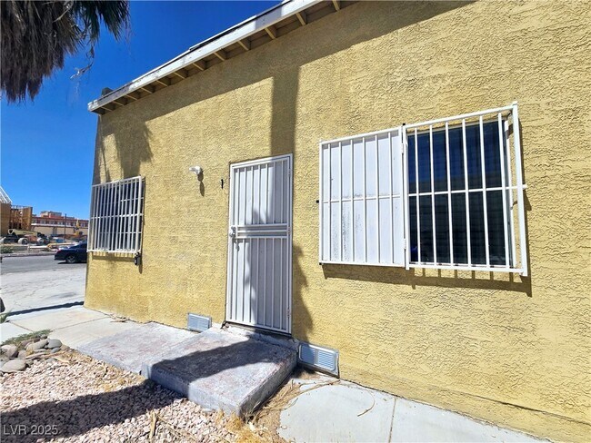 Foto del edificio - 331 S 9th St