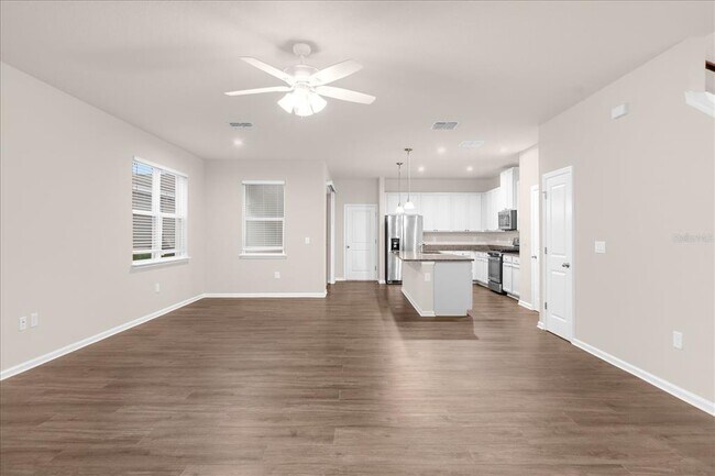 Foto del edificio - 6162 Glory Bower Dr