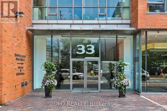 Building Photo - 33 Mill St