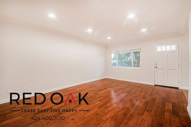 Foto del edificio - 4418 Ensign Ave