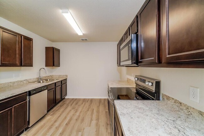 Building Photo - 7610 Merrylands Dr