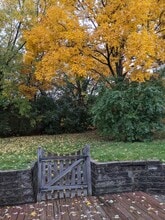 Building Photo - 2142 Kensington Dr