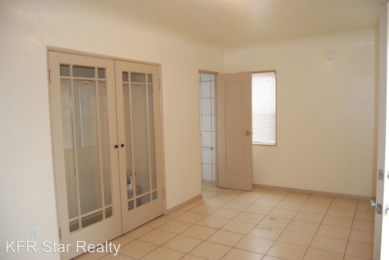 Primary Photo - 2754 Wilma St