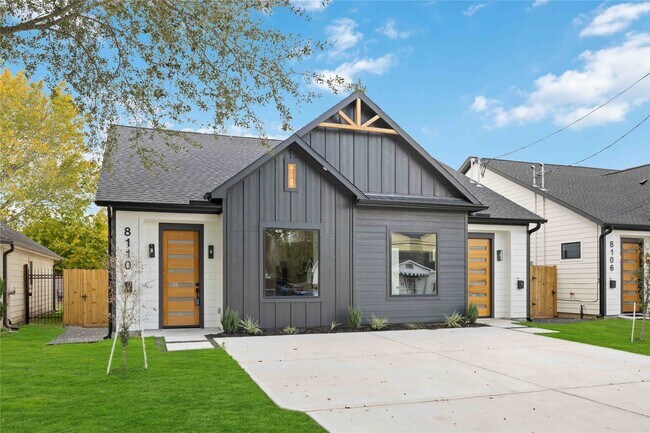 Foto del edificio - 8110 Brandon St