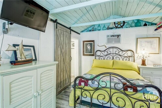 Building Photo - 1509 Miller Ave