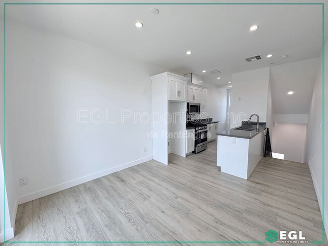 Foto del edificio - 15314 Grevillea Ave