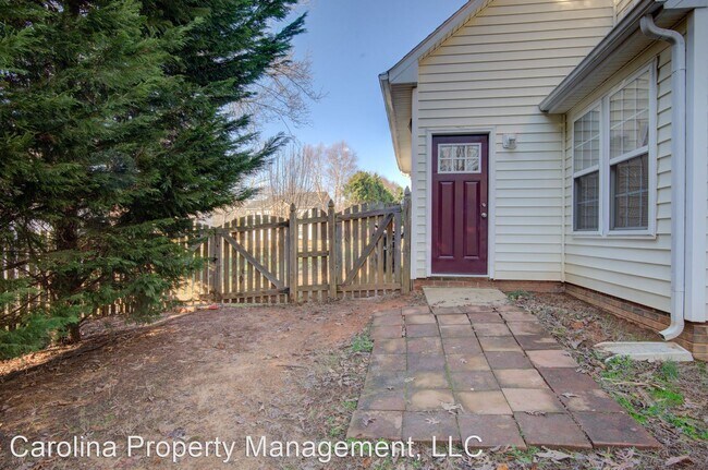 Foto del edificio - 4 br, 2 bath House - 2712 Thornburg Ct