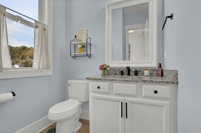 Foto del edificio - 1059 Meridian Dr