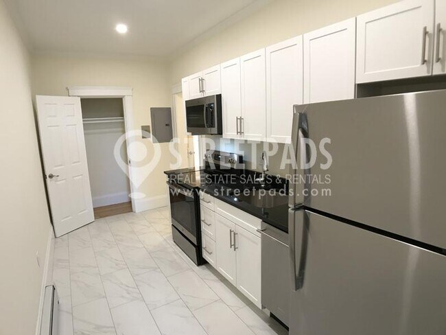Building Photo - 2 bedroom in Brookline MA 02446