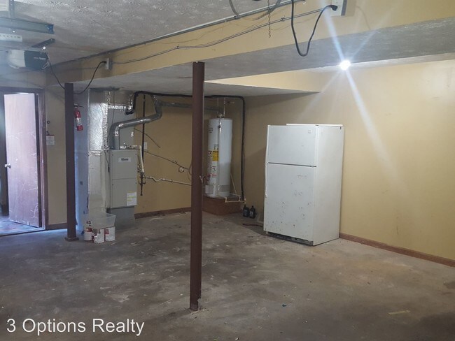 Building Photo - 245 Woodhue Forest Ln