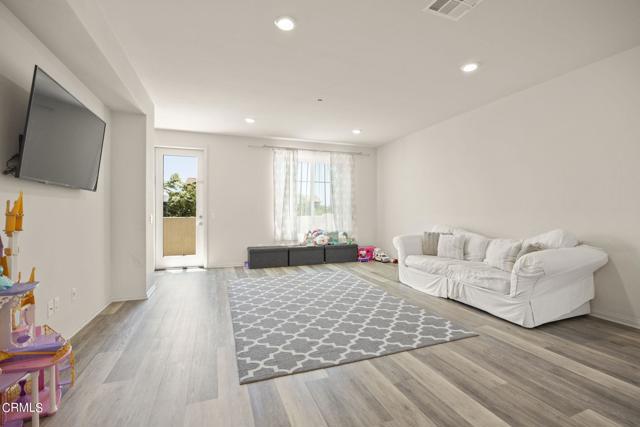 Foto del edificio - 395 Townsite Promenade