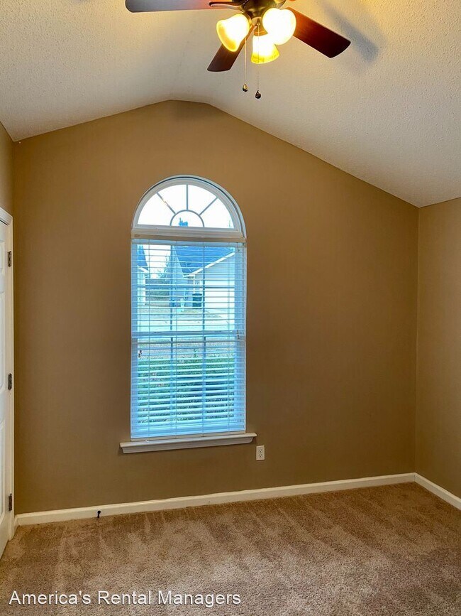 Foto del edificio - 3 br, 2 bath House - 3626 Crescent Gardens...