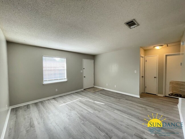 Building Photo - Great 2 bedroom in Fort Walton Beach