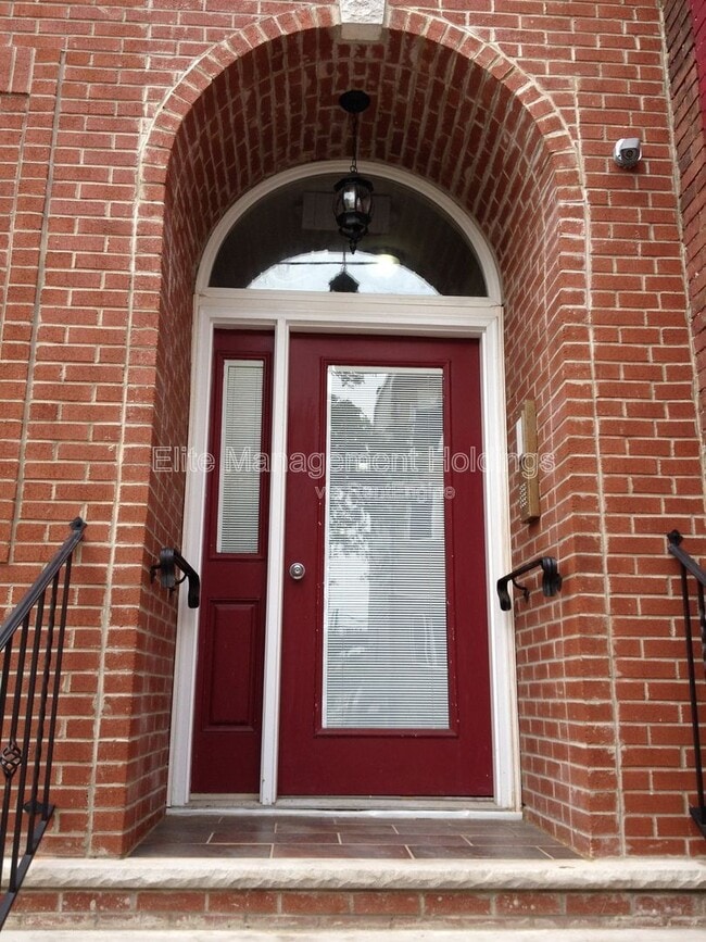 Photo - 65 Columbia St Apartment