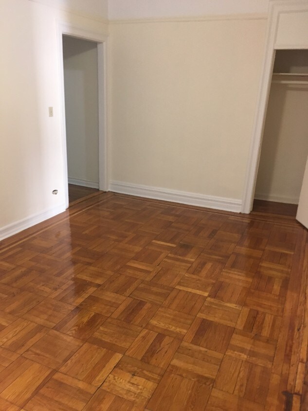 Foto principal - 4077 Broadway