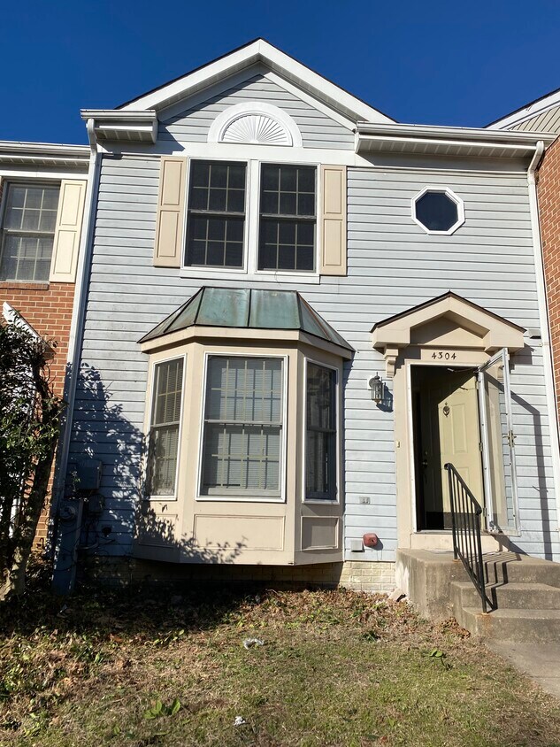 4304 Regalwood Ter, Burtonsville, MD 20866 Townhome Rentals in