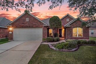 Building Photo - 9226 Fernwillow Dr