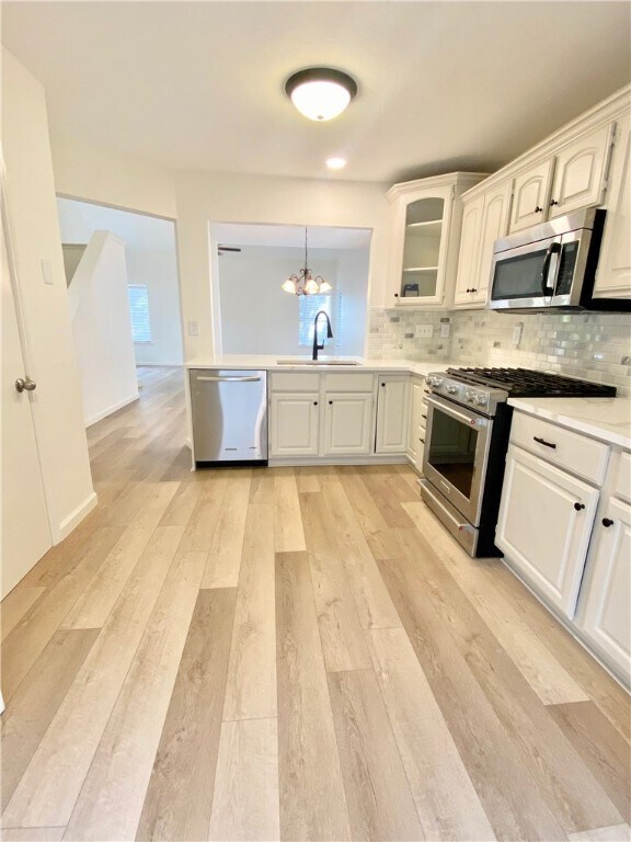 Foto del edificio - 5703 Kayview Dr