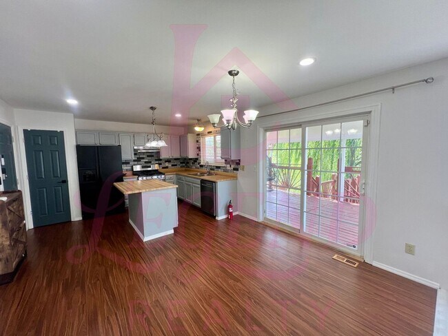 Foto del edificio - MOVE IN READY - Atrium Ranch for Rent in O...