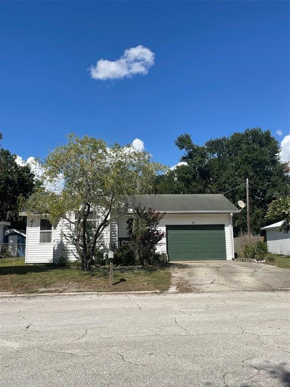 Building Photo - 311 Lakedale Dr