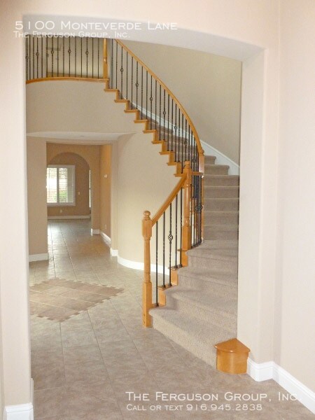 Building Photo - Gorgeous Hilltop Home in Catta Verdera