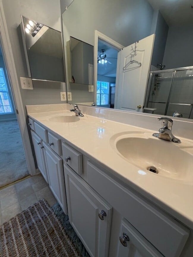 Building Photo - TASKERS CHANCE TOWNHOUSE FOR RENT