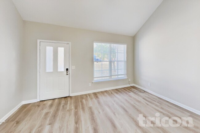 Foto del edificio - 407 Barking Dr