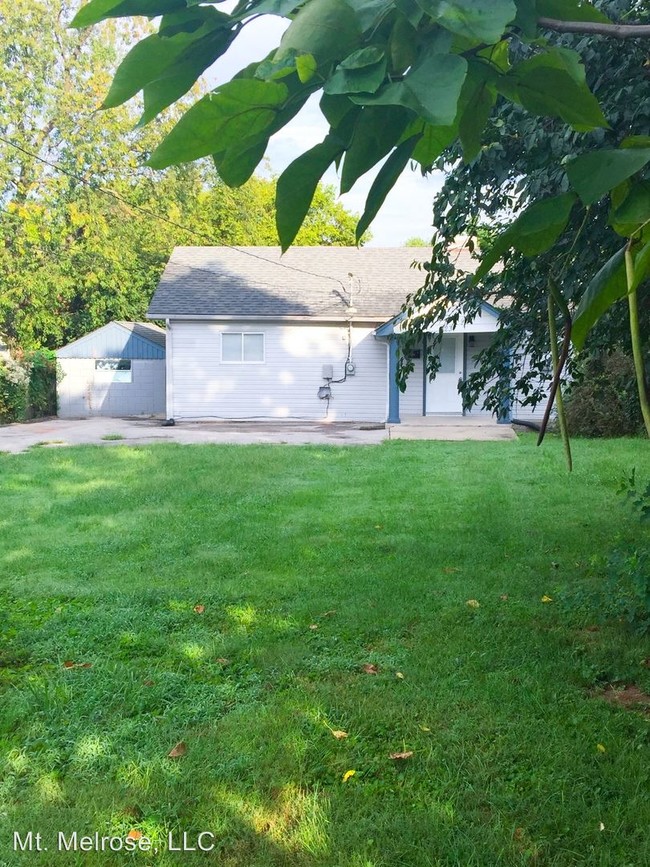 Building Photo - 3 br, 2 bath House - 123 Thompson Rd
