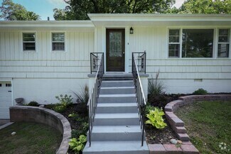 Building Photo - 3703 Chula Vista Dr