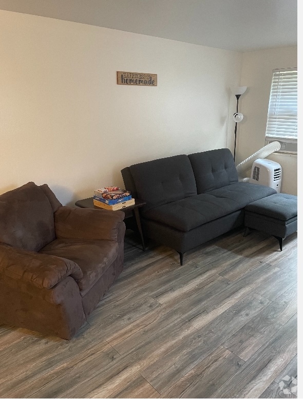 Pyramid Park Apartments for Rent with Washer & Dryer Sparks, NV 1