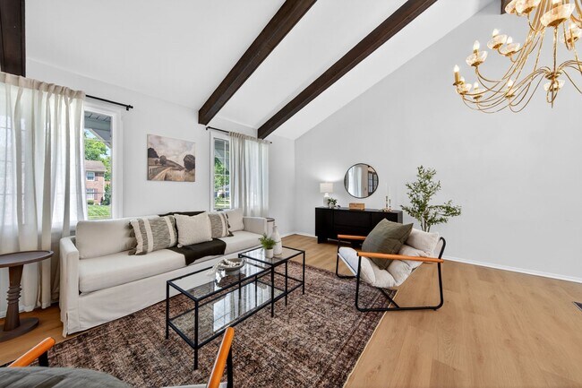 Foto del edificio - 2019 Cedarmill Dr
