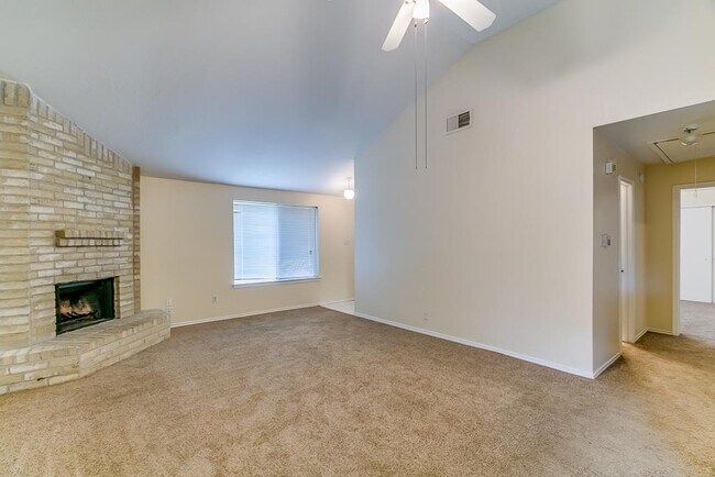 Building Photo - 1431 Stevenage Ln
