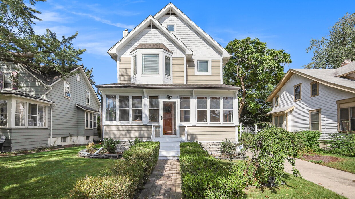202 W Parent Ave, Royal Oak, MI 48067 House Rental in Royal Oak, MI
