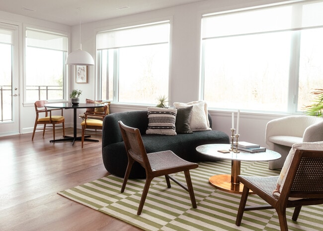 Photo du bâtiment - Wateridge Village Luxury Rentals