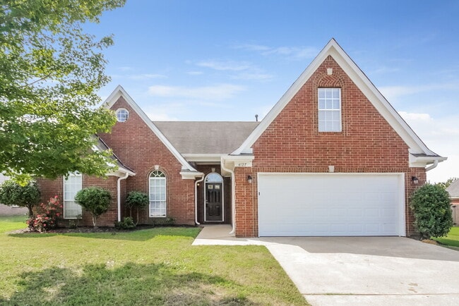 Building Photo - 4127 Ravenwood Dr N