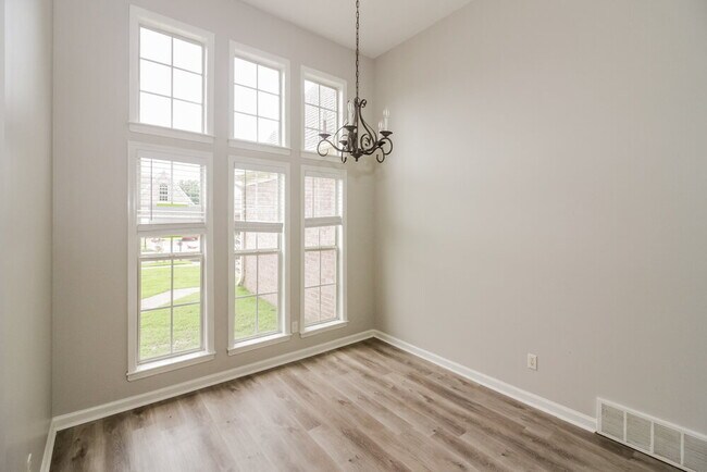 Foto del edificio - 8168 White Wing Cove W