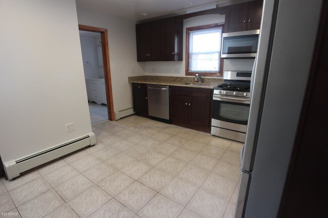 Foto del edificio - 4 br, 1.5 bath  - 51 Aldie St # G1