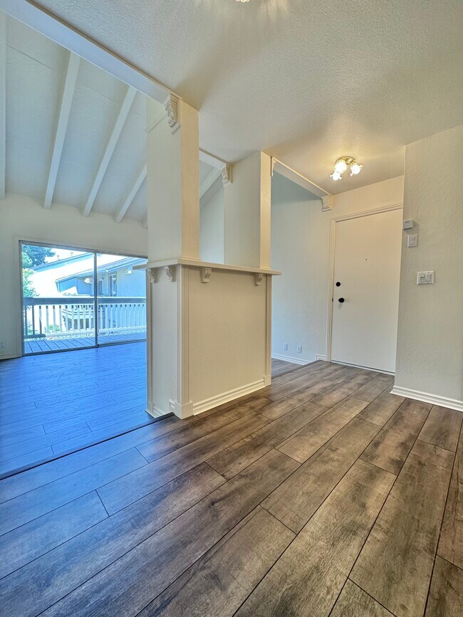 Foto del edificio - 2562 Walnut Blvd